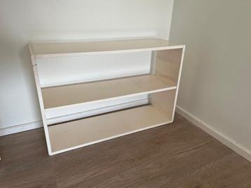 laag kastje boekenkast, hout - gratis