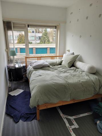 Gratis, Twee persoons bed met matras.