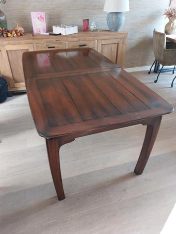 Gratis af te halen: Eikenhouten uitschuifbare eettafel