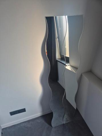 2 gratis spiegels (20x160 cm) i.v.m. verhuizing