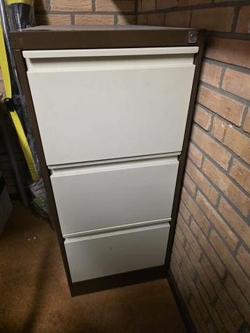 Archiefkast (oudijzer) gratis voor zak paaseitjes