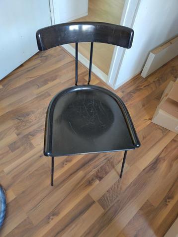 Gratis zwart stoeltje ophalen zaterdag ochtend