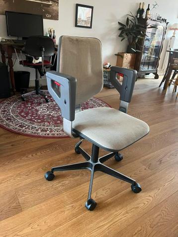 Gratis op te halen gispen bureaustoel