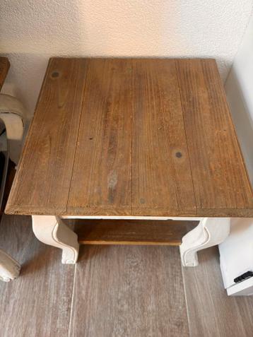 Charmante Bijzettafel - Rustieke Stijl