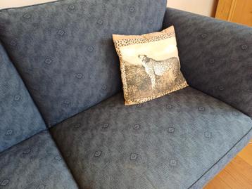 Gratis ophalen 2 en 2,5 zits bank. Goede conditie!!