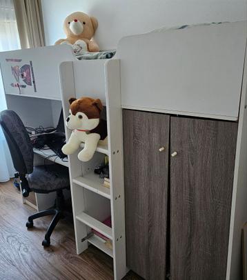 Stapelbed met bureau en kast - Gratis ophalen