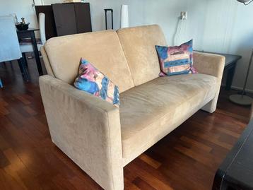 2 beige bankjes - comfortabel en stijlvol