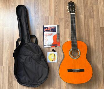 Klassieke gitaar set incl. hoes, lesboek en accessoires