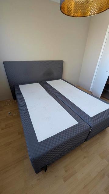 Boxspring Swiss Sense. Gratis op te halen.