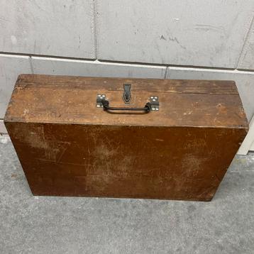Gekke houten koffer