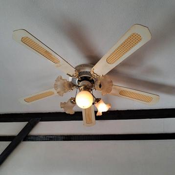 GRATIS OPHALEN Plafondlamp / Ventilator 5 Lampen Jaren 70/80