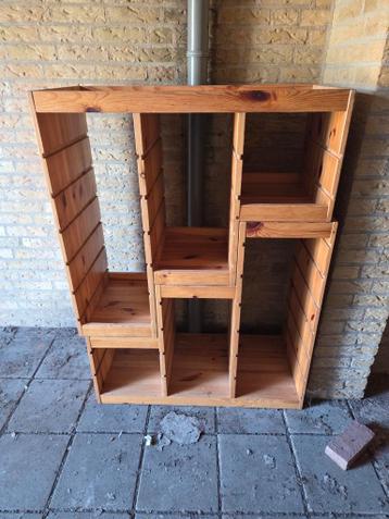 IKEA Kastjes Op Elkaar Geschroefd - Grenenhout