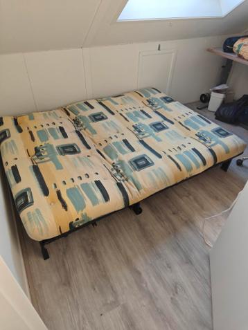 Slaapbank / Futonbank - Comfortabel en Ruimtebesparend