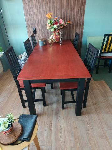 Gratis  Eetafel en salontafel is