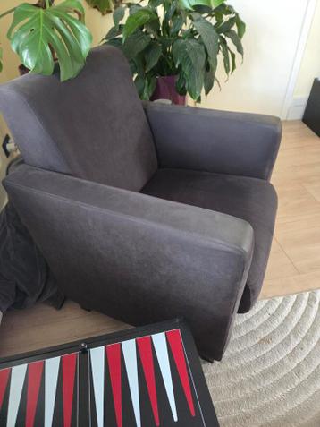 GRATIS: Lichtgrijze stoel