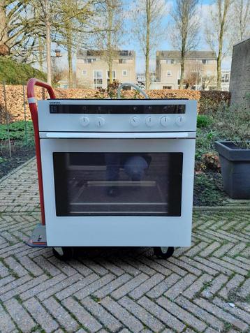 Siemens inbouwfornuis met keramische kookplaat