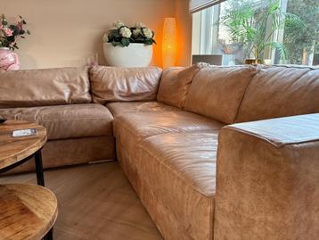 Mooie grote U-bank t.e.a.b.