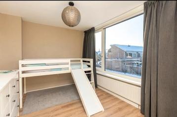 Opknapper: Halfhoogslaper frame (excl. matras)