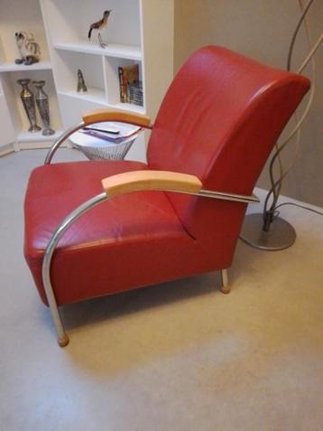 2 bordeaurode leren fauteuils