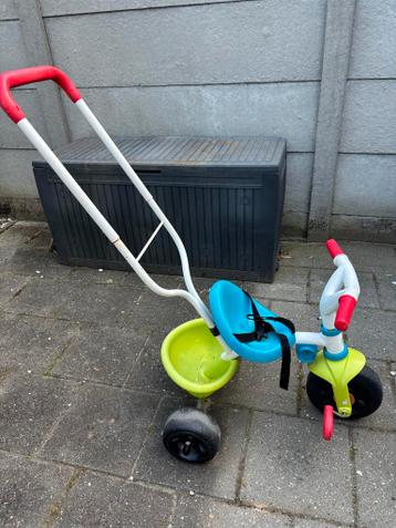 Smoby driewieler met duwstang