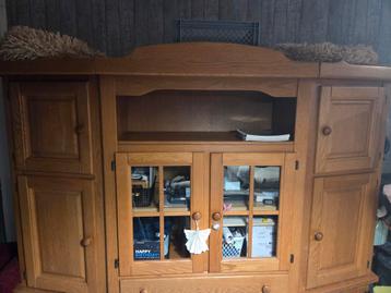 Eikenhouten Wandmeubel met Opbergruimte