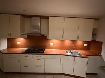 KEUKEN -afhalen en zelf DEMONTEREN