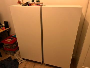 Gratis af te halen 2 ikea kasten