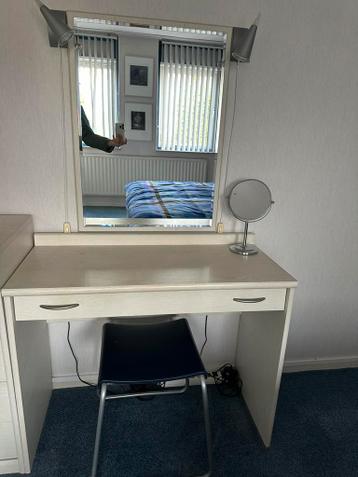 Kaptafel incl spiegel, kruk en lampen