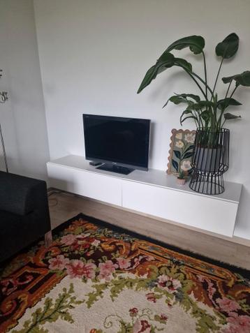 Zwevend tv-meubel - gratis af te halen