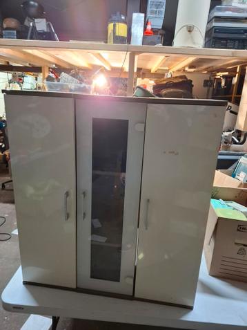 Kast delen 3 stuks gratis ophalen