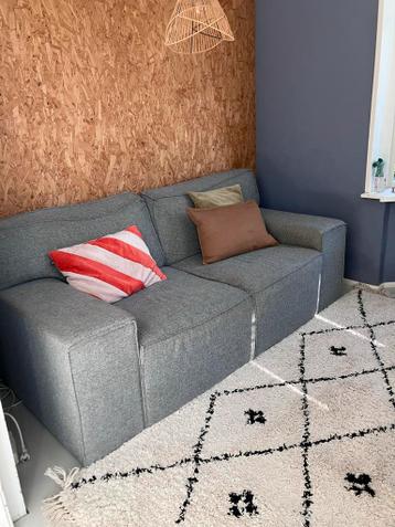 Gratis Grijze bank 200cm breed - Comfortabel en stijlvol