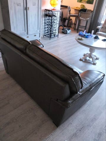 Bruine leren 2-zits bank - 180 x 90 x 90 cm gratis!