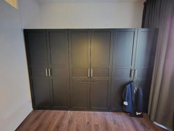 Gratis af te halen: ruime 3-delige kast in Amsterdam