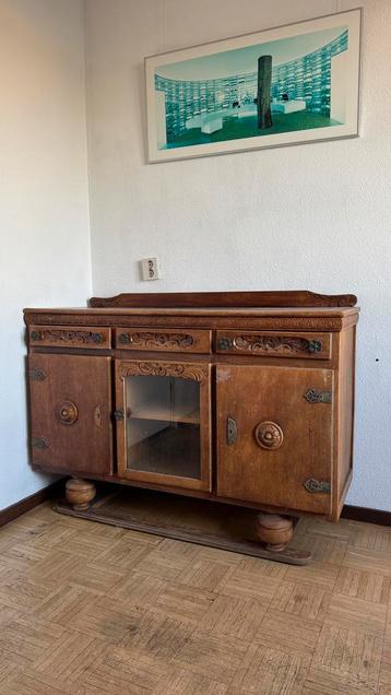 Gratis Antiek dressoir / kast