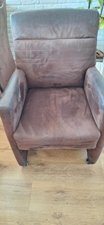 Gratis 6 eetkamerstoelen