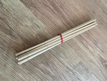 Set van 10 houten eetstokjes