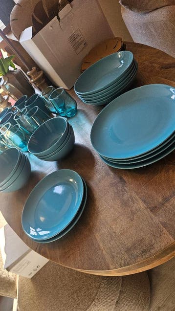 Gratis ophalen Servies kopjes en glazen