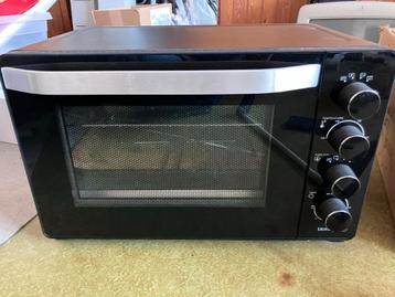 Blokker oven - Zo goed als nieuw, schoon en werkend