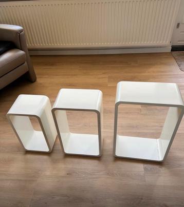 Bijzettafeltjes gratis ophalen