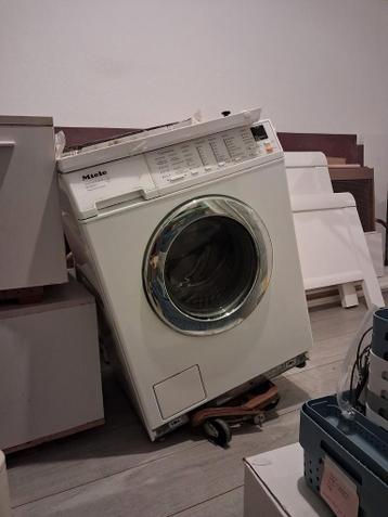 Waarschijnlijk kapotte wasmachine Miele gratis op te halen