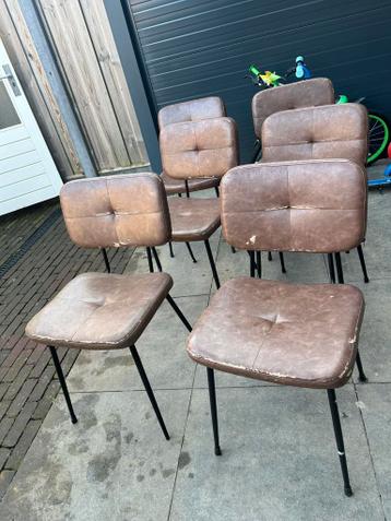 6 stoelen Gratis