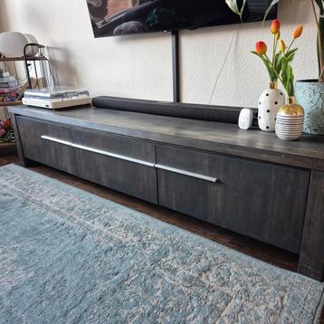 TV-kast 210x45x48 cm - Donker hout