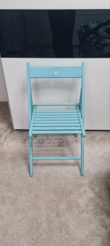 Klapstoel in koele kleur