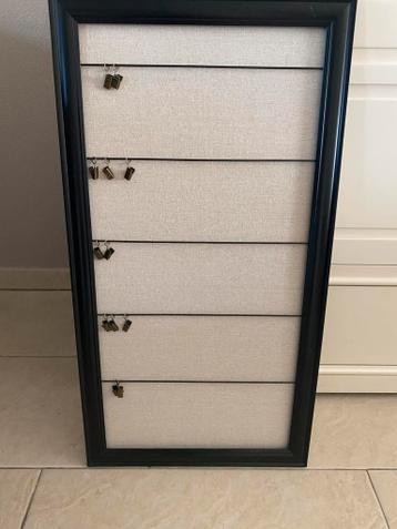 Bord met knijpertjes gratis ophalen