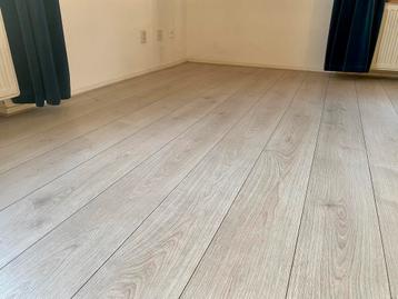 Laminaatvloer +/- 40m2 | gratis