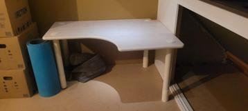 Bureau gratis af te halen!!!!!!!!