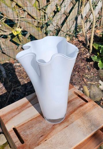 Gratis af halen Verschillende grote vazen