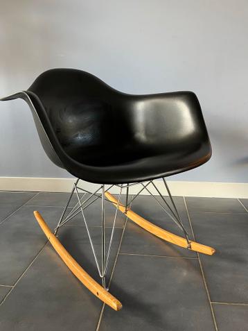 Eames replica schommelstoel - Zwart