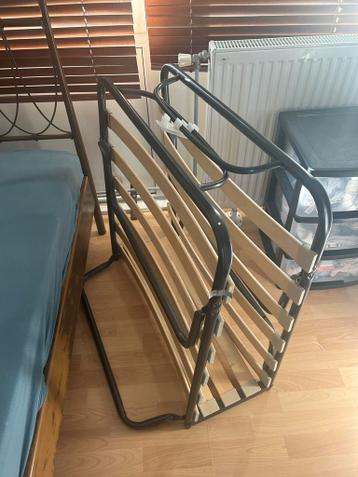 GRATIS Opklapbaar logeerbed met lattenbodem