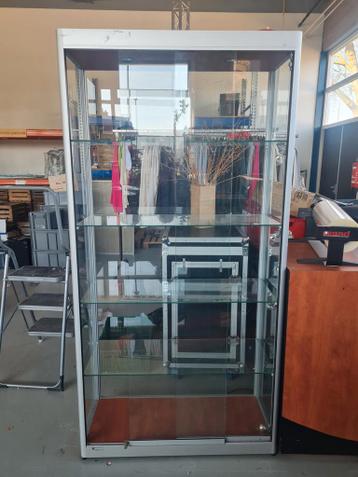 Mooie vitrinekast - Ideaal voor winkel of showroom